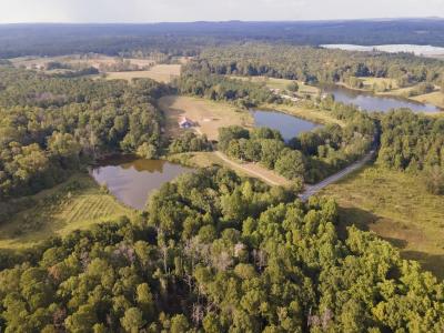 77 Little River Road, Carrollton, Georgia 30117