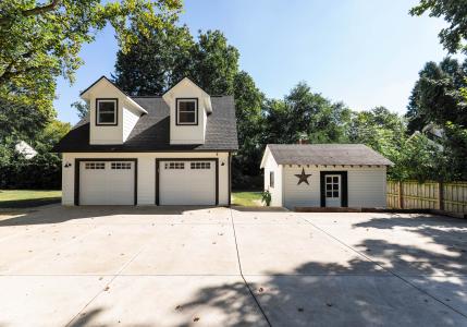 6415 N Michigan Road N, Indianapolis, Indiana 46268, USA