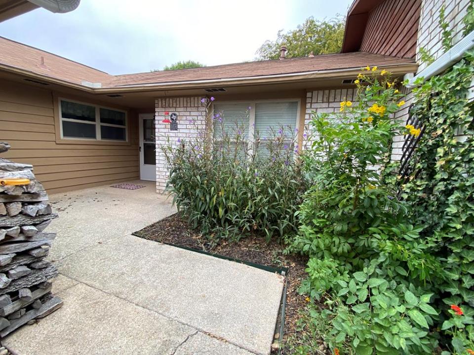 802 Lois St, Kerrville, Texas 78028