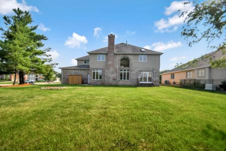 12118 Sarkis Drive, Mokena, Illinois 60448