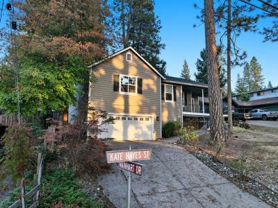 575 Kate Hayes Street, Grass Valley, カリフォルニア 95945, アメリカ合衆国