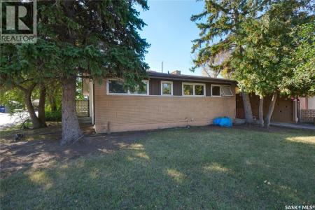 1211 GORDON ROAD, Moose Jaw, Saskatchewan S6H 3E3, Canadá