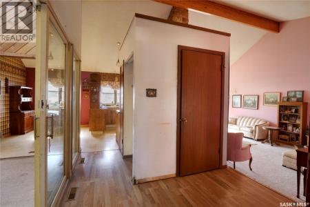 1211 GORDON ROAD, Moose Jaw, Saskatchewan S6H 3E3, Canadá