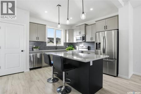 2992 GEORGE STREET, Regina, Saskatchewan S4V 3S3, Canada