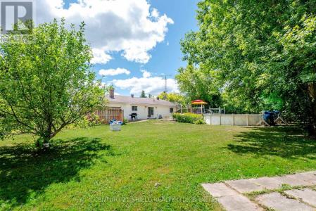 14215 COUNTY RD 2 HIGHWAY, South Stormont, 安大略省 K0C 1M0, 加拿大