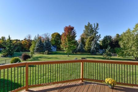 8 CASTLEWOOD COURT, Caledon, Ontario L7K 0C1, CANADÁ