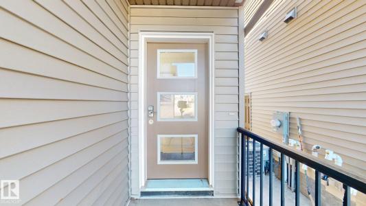 3027 200 STREET NW, Edmonton, Alberta T6M 1N7, Canada