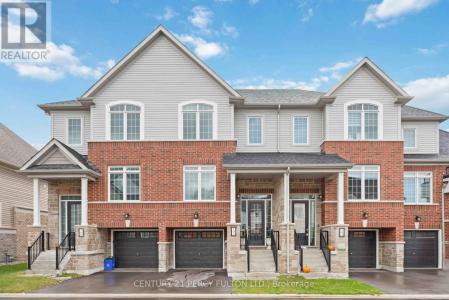 102 LYALL STOKES CIRCLE, East Gwillimbury (mt Albert), Ontario L0G 1M0, Canada