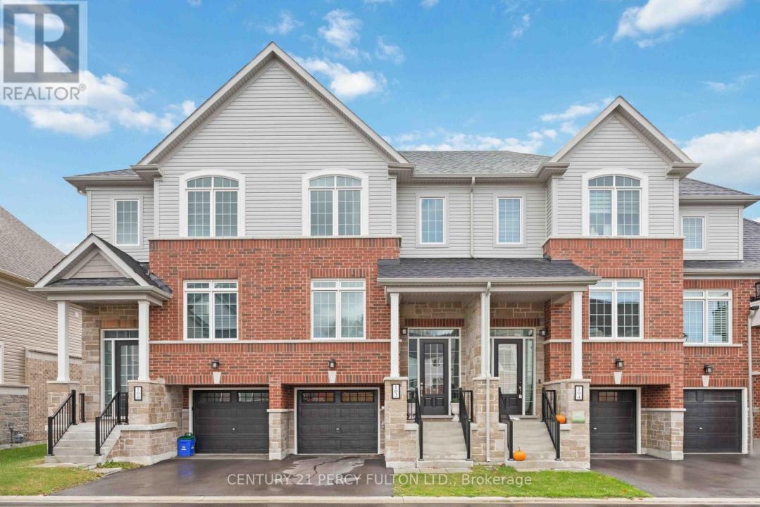 102 LYALL STOKES CIRCLE, East Gwillimbury (mt Albert), Ontario L0G 1M0, Canada