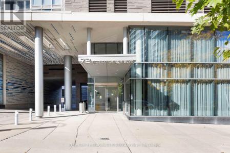 72 ESTHER SHINER BOULEVARD, Toronto (bayview Village), 安大略省 M2K 0C4, 加拿大