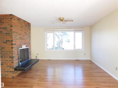 9311 187 STREET NW, Edmonton, Alberta T5T 1R8, Canada