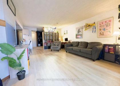 1102 HORSESHOE VALLEY ROAD W, Oro-Medonte-, Ontario L4M 4Y8, Kanada