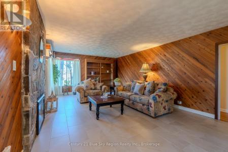 338 EDWARD STREET, Powassan, Ontario P0H 1Z0, Canada