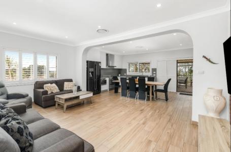 30 Twenty Second Avenue, West Hoxton, NSW 2171, Australia