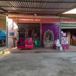 15 de Noviembre km24 Barrio Ybyraro , Julián Augusto Saldívar, Fernheizung 110257, Paraguay