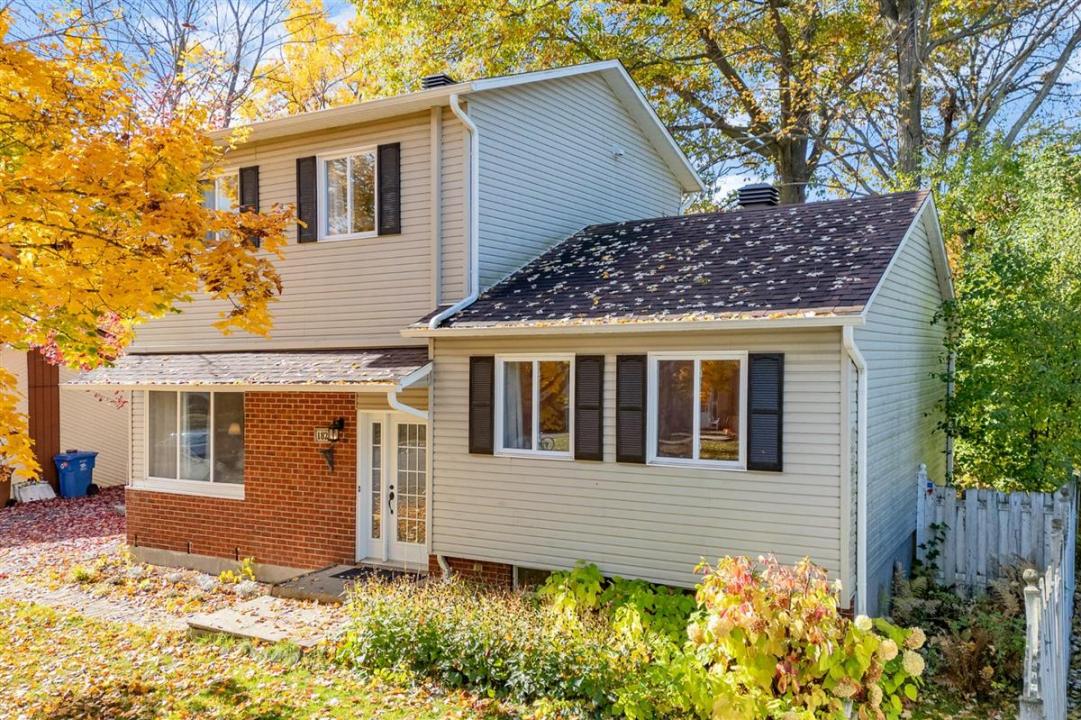 182 Rue Lebeau, Sainte-Anne-de-Bellevue, Quebec H9X 3Z9, Canada