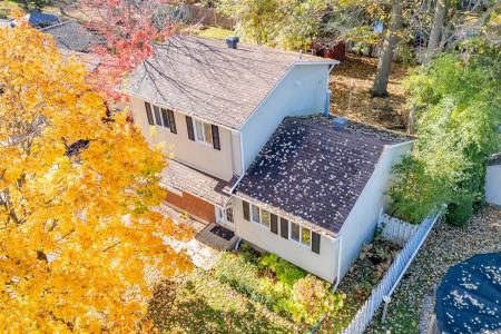 182 Rue Lebeau, Sainte-Anne-de-Bellevue, Quebec H9X 3Z9, Canada