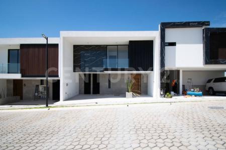 CIRCUITO EL FUERTE. PARQUE SINALOA ETAPA I, LOMAS DE ANGELÓPOLIS CASCATTA II 3,, Ocoyucan, Puebla 72850, Mexico