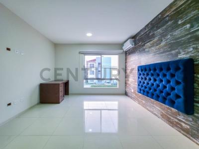 Avenida Pirai 6to Anillo Condominio Palma mallorca 2, Oeste, Santa Cruz 00001, בוליביה