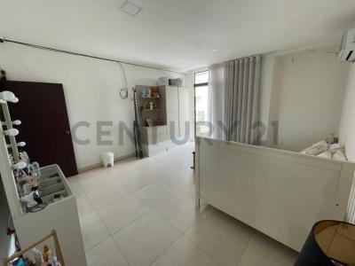 Zona este Condominio Kerana I S/N, Oeste, Santa Cruz 0000, 玻利維亞