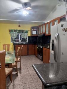 F Casa F18, Maracaibo, Zulia 4001, Venezüella