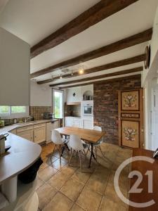 Ozoir La Ferriere, Isla De Francia 77330, Francia