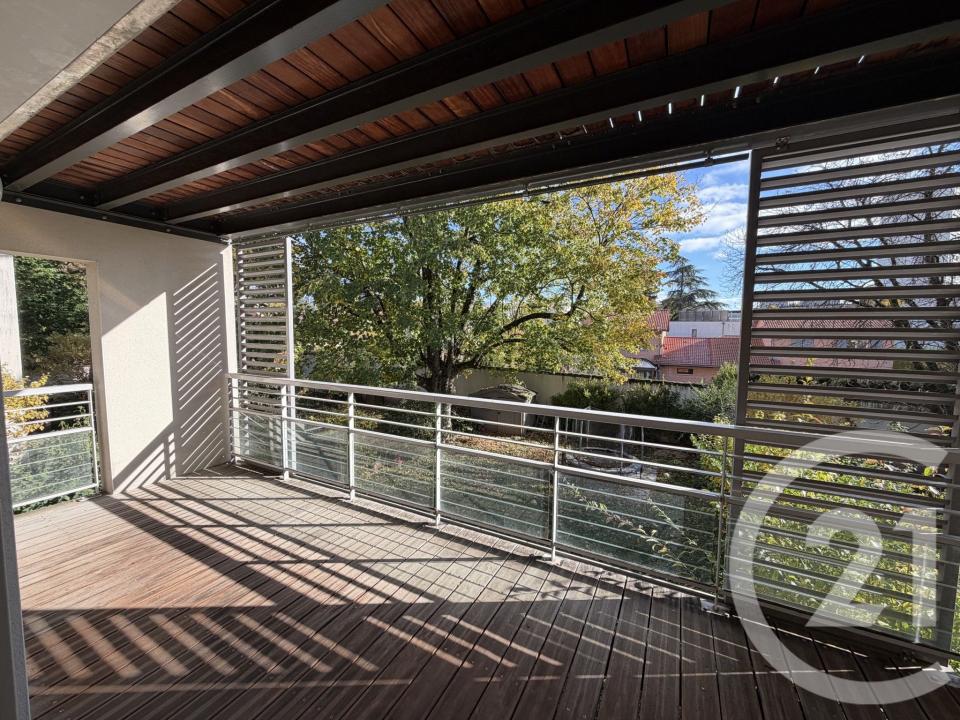 Champagne Au Mont D Or, Rodano-Alpi 69410, Francia