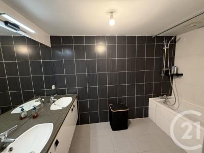 Champagne Au Mont D Or, Rodano-Alpi 69410, Francia