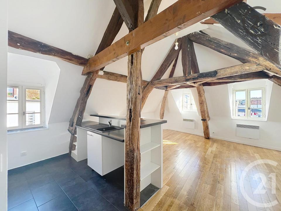 Melun, Île-de-France 77000, France