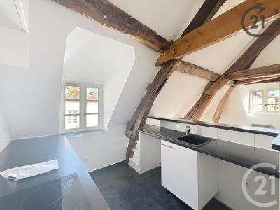 Melun, Île-de-France 77000, France