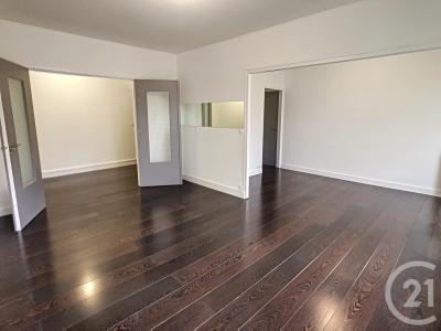 Troyes, Champagne-Ardenne 10000, France