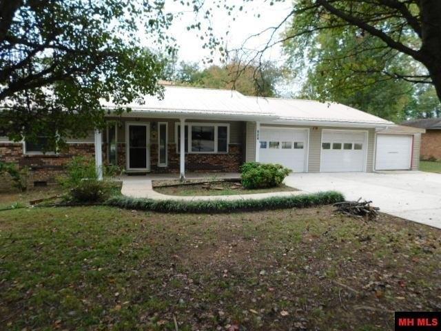 924 E 1ST STREET, Mountain Home, Arkansas 72653, Estados Unidos