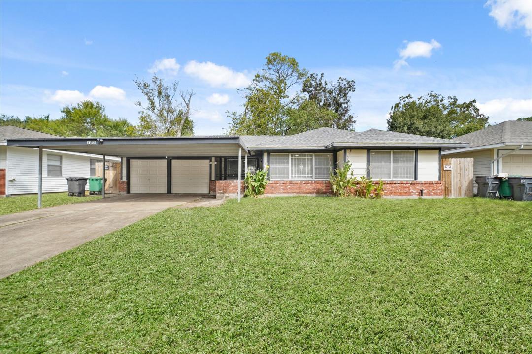 6219 SIMSDALE Street, Houston, Texas 77087