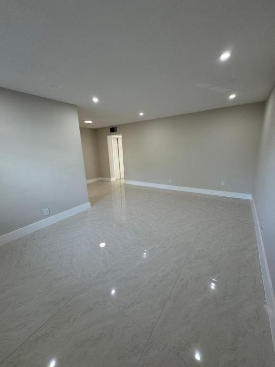 2418 Polk St # 104, Hollywood, Florida 33020