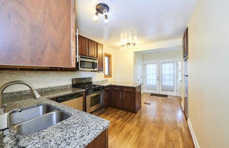 3222 W Warner Avenue , 1, Chicago, Illinois 60618