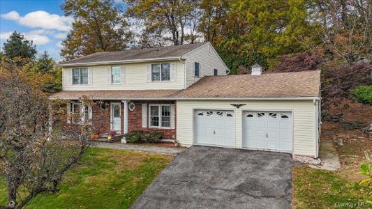 19 Sunset Terrace, Highland Mills, New York 10930