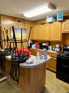 1413 E Main Street (#13 &16  Hanger), Clarksville, Arkansas 72830, Estados Unidos