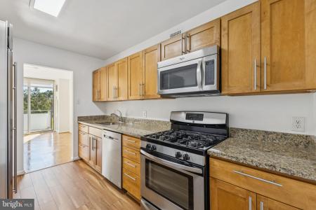 5101 River Road Unit# 718, Bethesda, 메릴랜드 20816, 미국