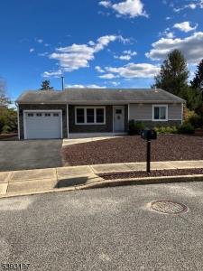 5 Shaw Ct, Berkeley Twp., NJ 08757-5607, USA