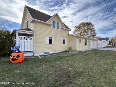 302 4th Avenue SW, Bowman, North Dakota 58623, Stati Uniti
