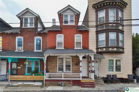 1138 W. Maple Street, Allentown, Pennsylvanie 18102, États-Unis