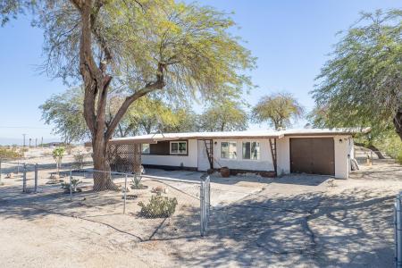 2338 Sand Ere Avenue, Thermal, California 92274, USA