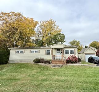 93 Wall Street, Plattsburgh, ניו יורק 12901, ארצות הברית של אמריקה 