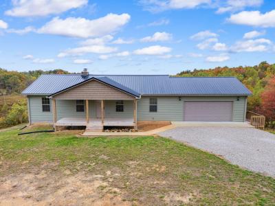 14240 Hwy 2004, McKee, Kentucky 40447, USA