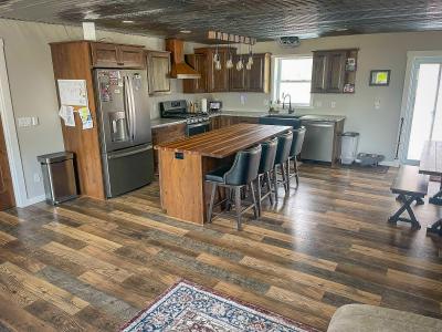 7557 Loop Road, Posen, Michigan 49776, Estados Unidos