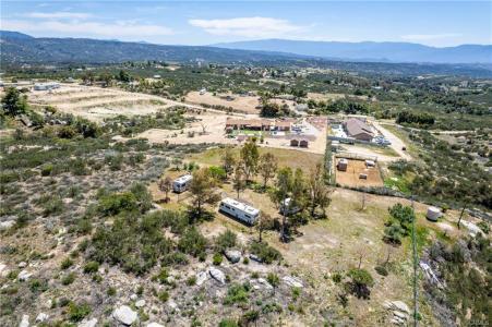 VARNUM RD, HEMET, קליפורניה 92544, ארצות הברית של אמריקה 