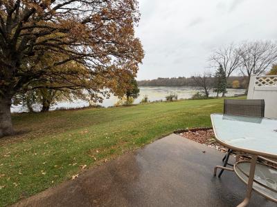 1932 Wilby Road, Albert Lea, Minnesota 56007, HOA KỲ