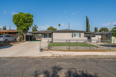 109 S Joyce Ave, Rialto, קליפורניה 92376, ארצות הברית של אמריקה