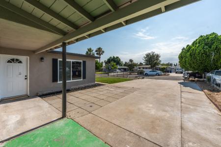 109 S Joyce Ave, Rialto, קליפורניה 92376, ארצות הברית של אמריקה