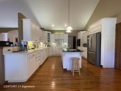 5220 Wyndemere, Swartz Creek, Michigan 48473